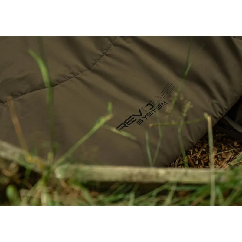 Avid Carp Bedchair Revolve System * Bivouac