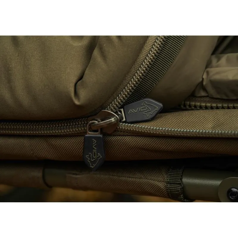 Avid Carp Bedchair Revolve System * Bivouac