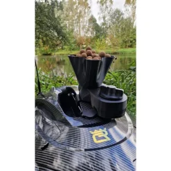 Carp Royal Distributeur D'appâts Pour Bateau Amorceur Hurricane * Propulsion Appâts