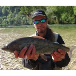 Pecheur.com Guide Truite Mouche Auvergne Fabien Mercier * Guide De Pêche Mer|Guide De Pêche