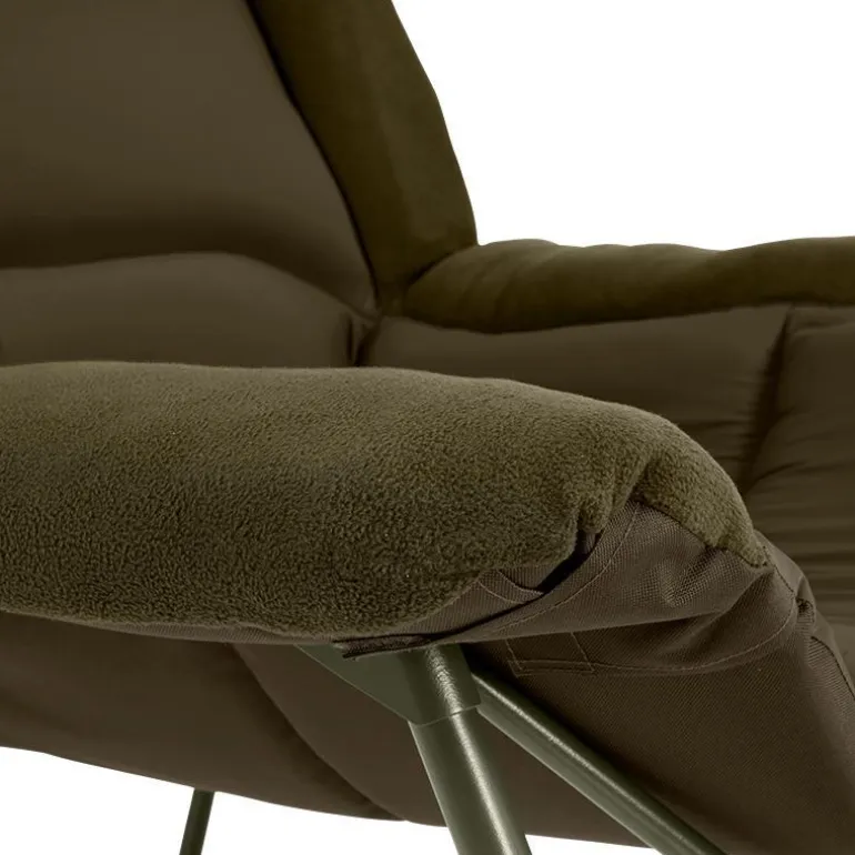 Level Chair Avid Carp Benchmark Ultra Cozy Chair