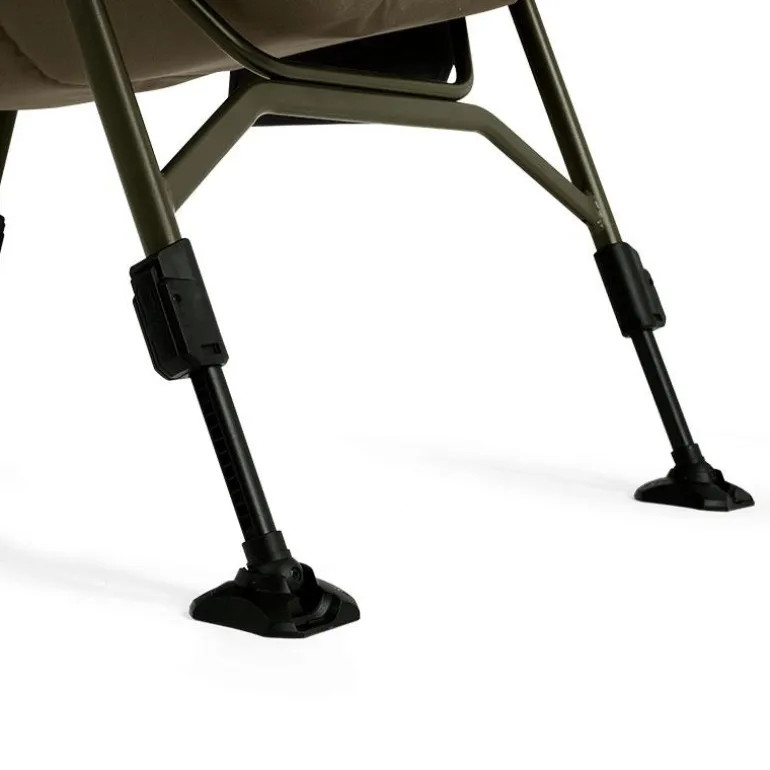Level Chair Avid Carp Benchmark Ultra Cozy Chair