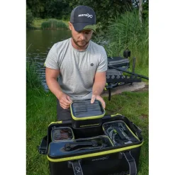 Fox Matrix Trousse À Accessoires Medium Eva Case 200 * Bagagerie Coup